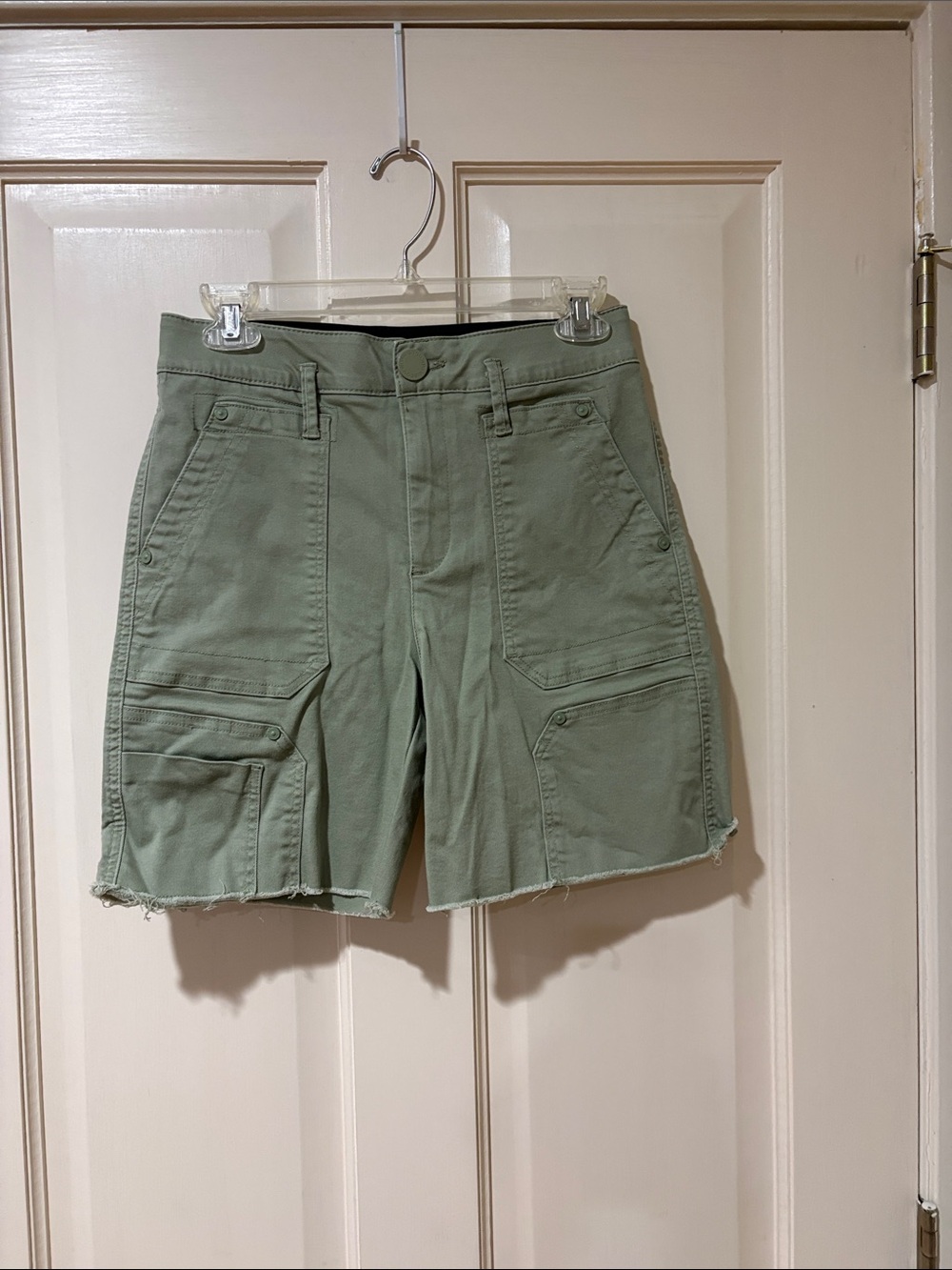 Wit & Wisdom Olive Green Cargo Shorts with Frayed Hem Slimming Panel 2